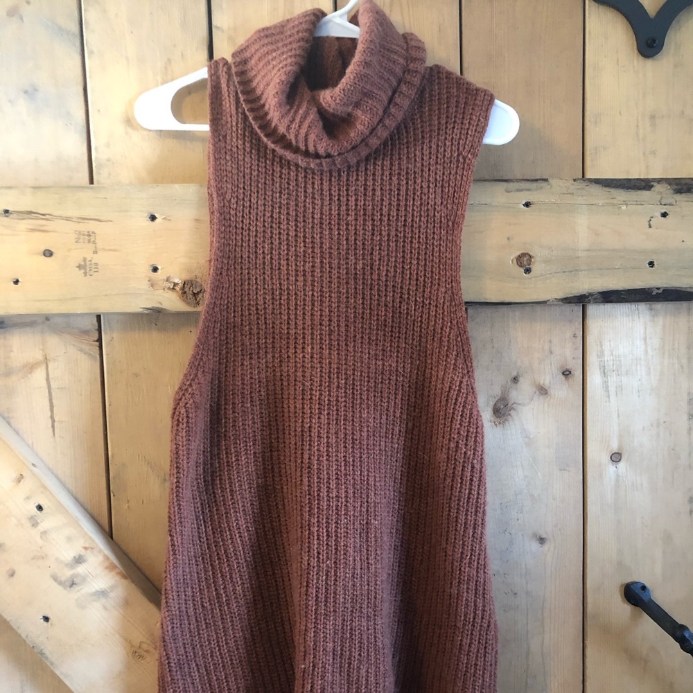 Cowlneck sweater tank